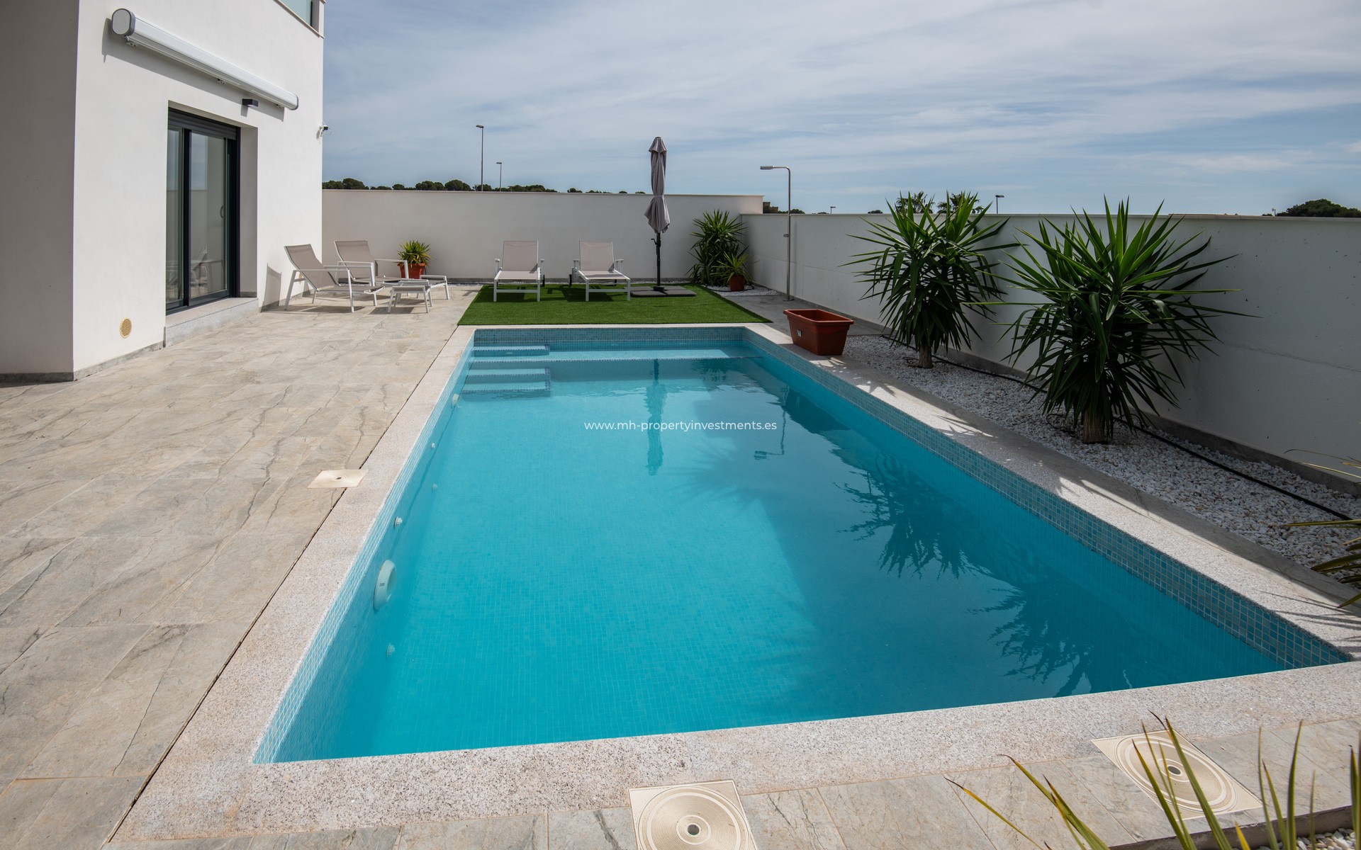 Neubau - detached - Pinar de Campoverde