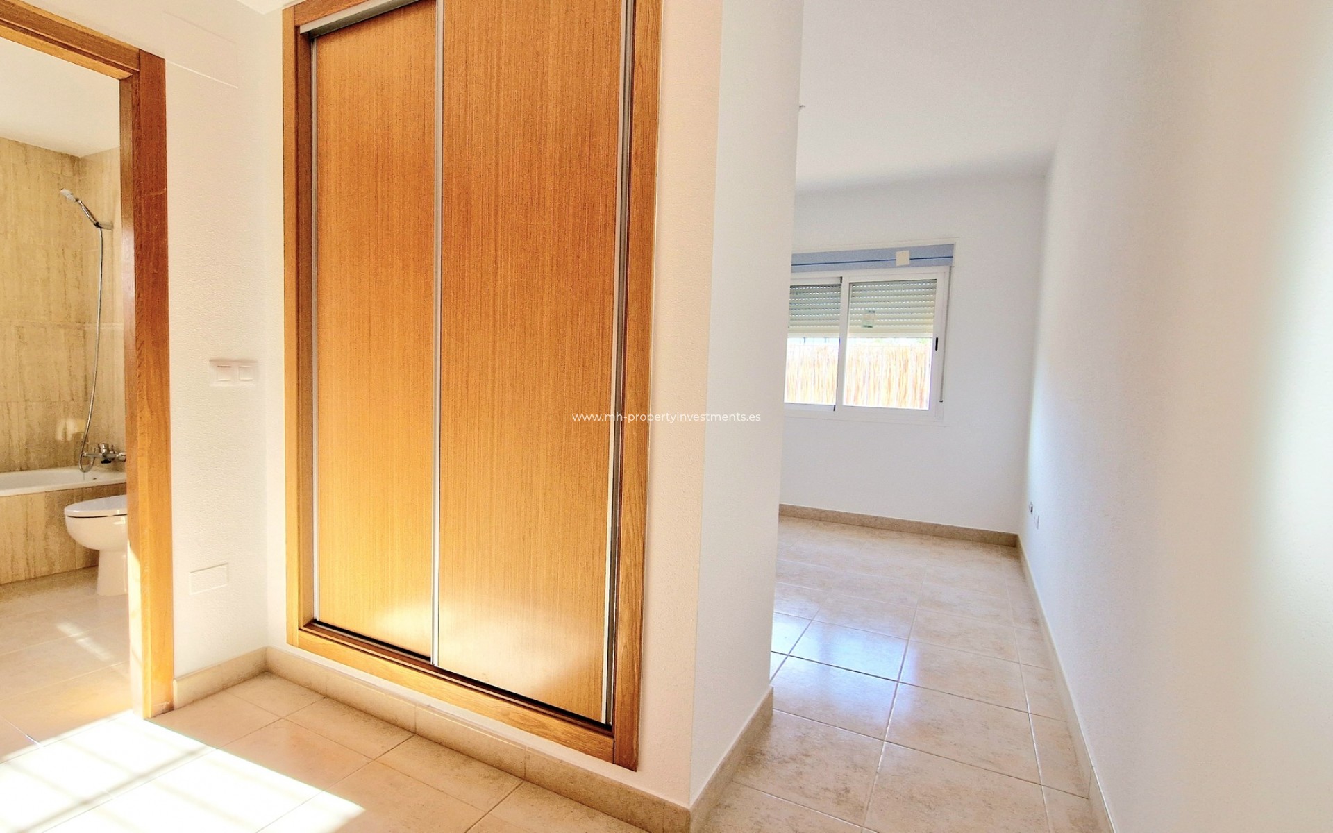 Neubau - detached - Purias