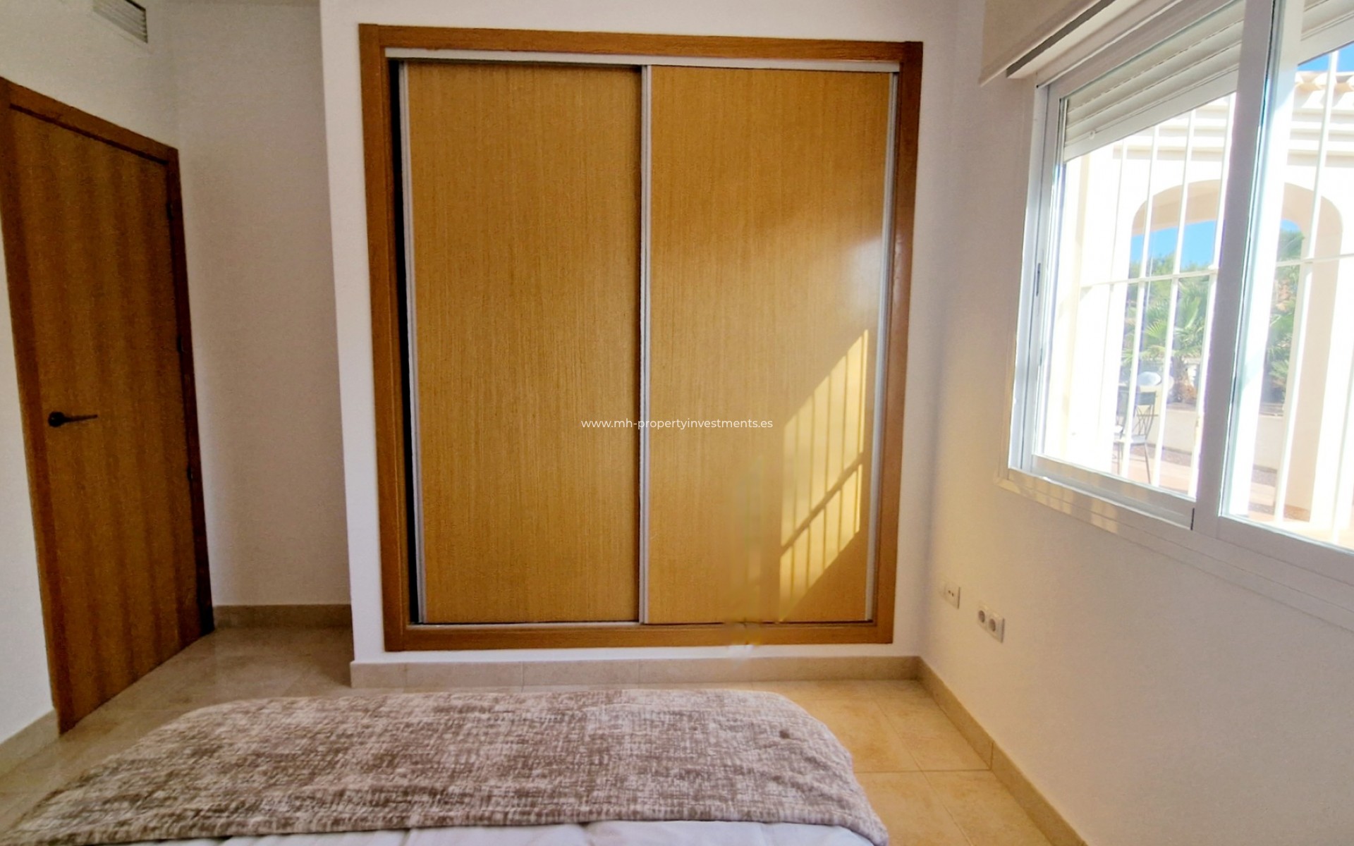 Neubau - detached - Purias