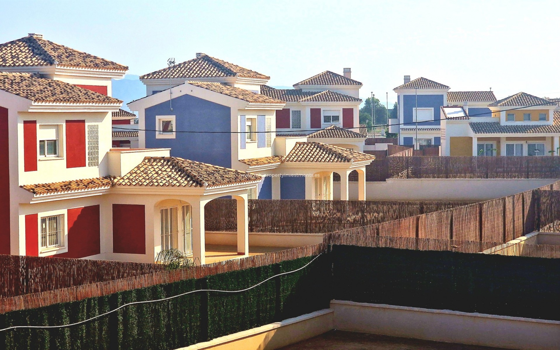 Neubau - detached - Purias