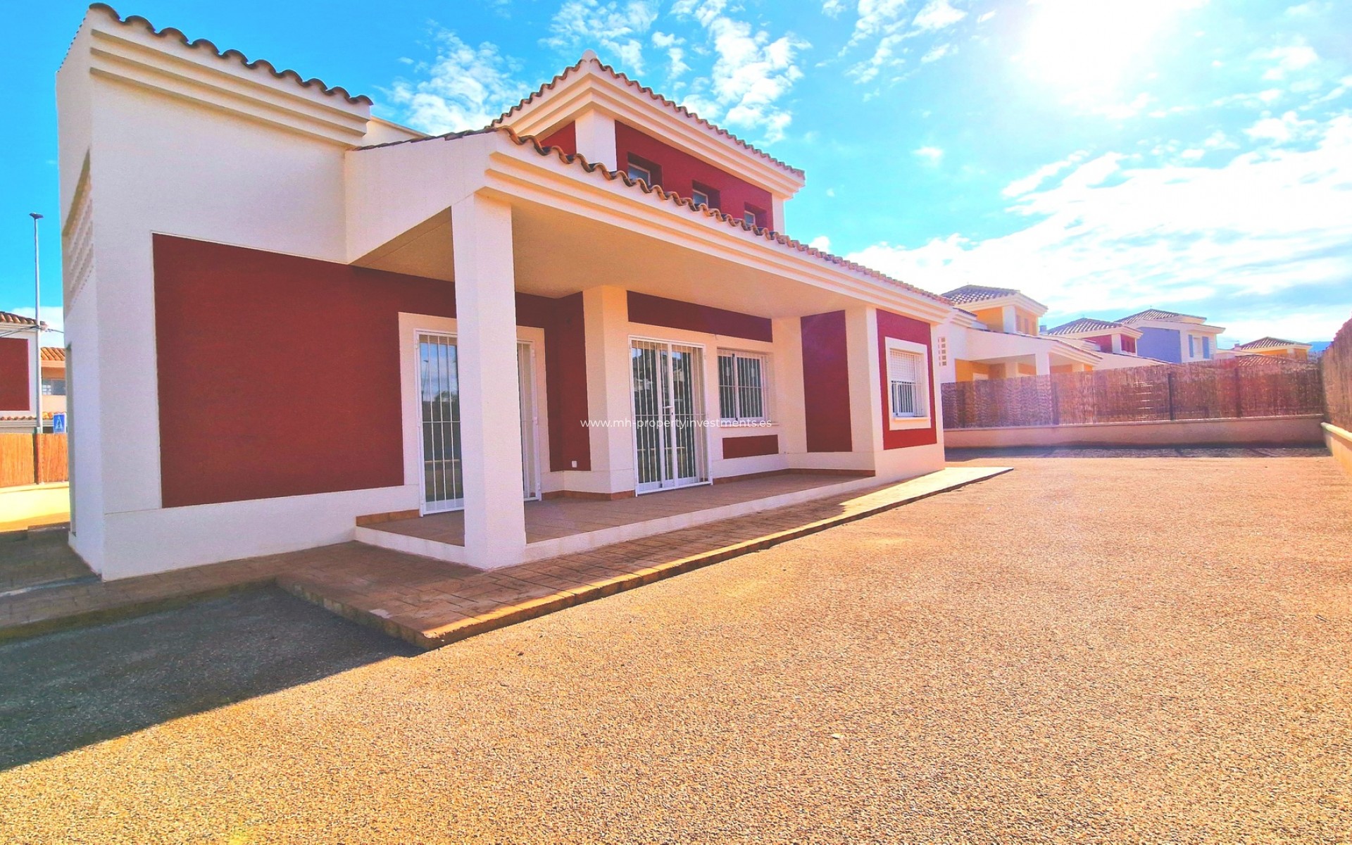 Neubau - detached - Purias