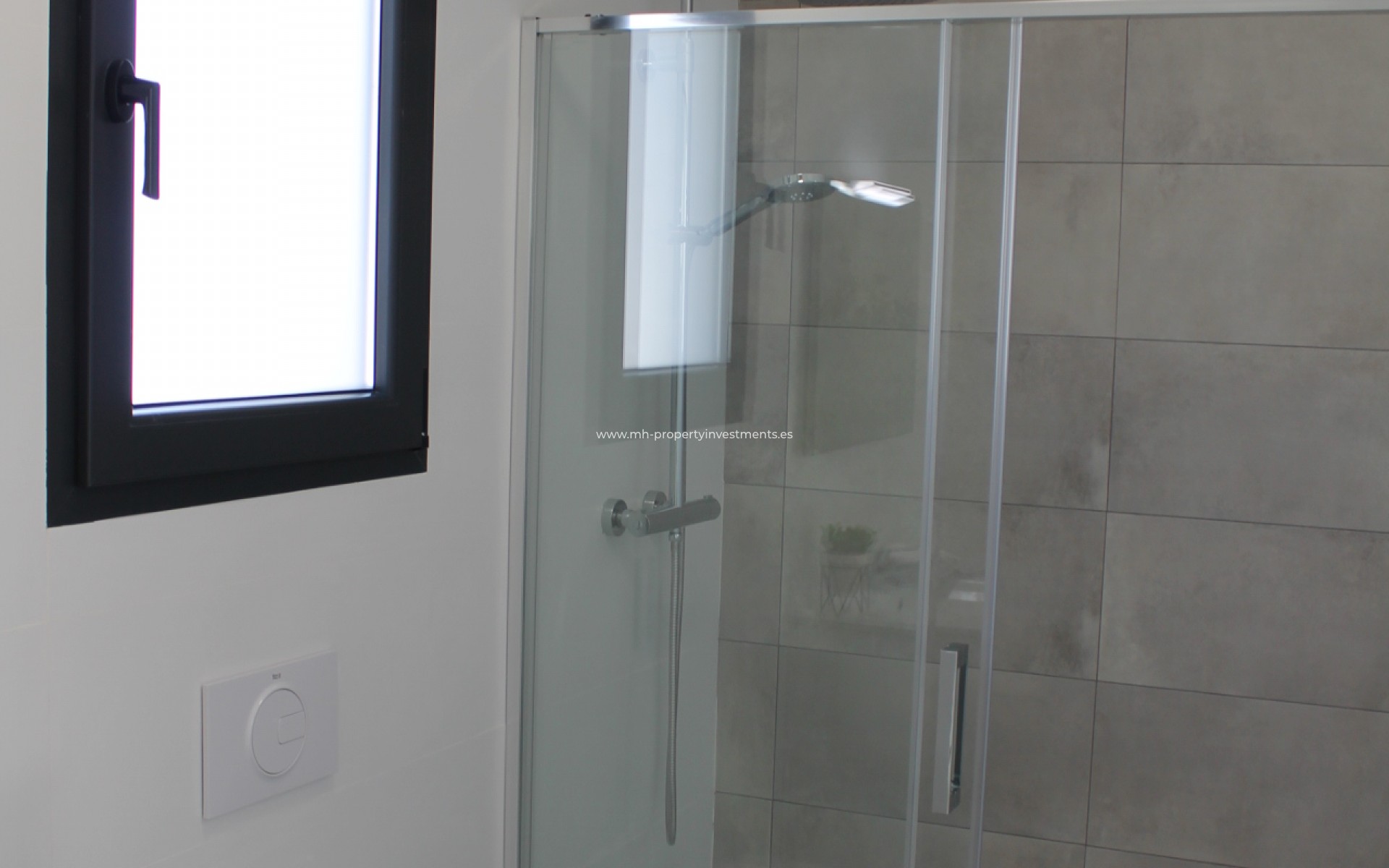 Neubau - detached - Roldan