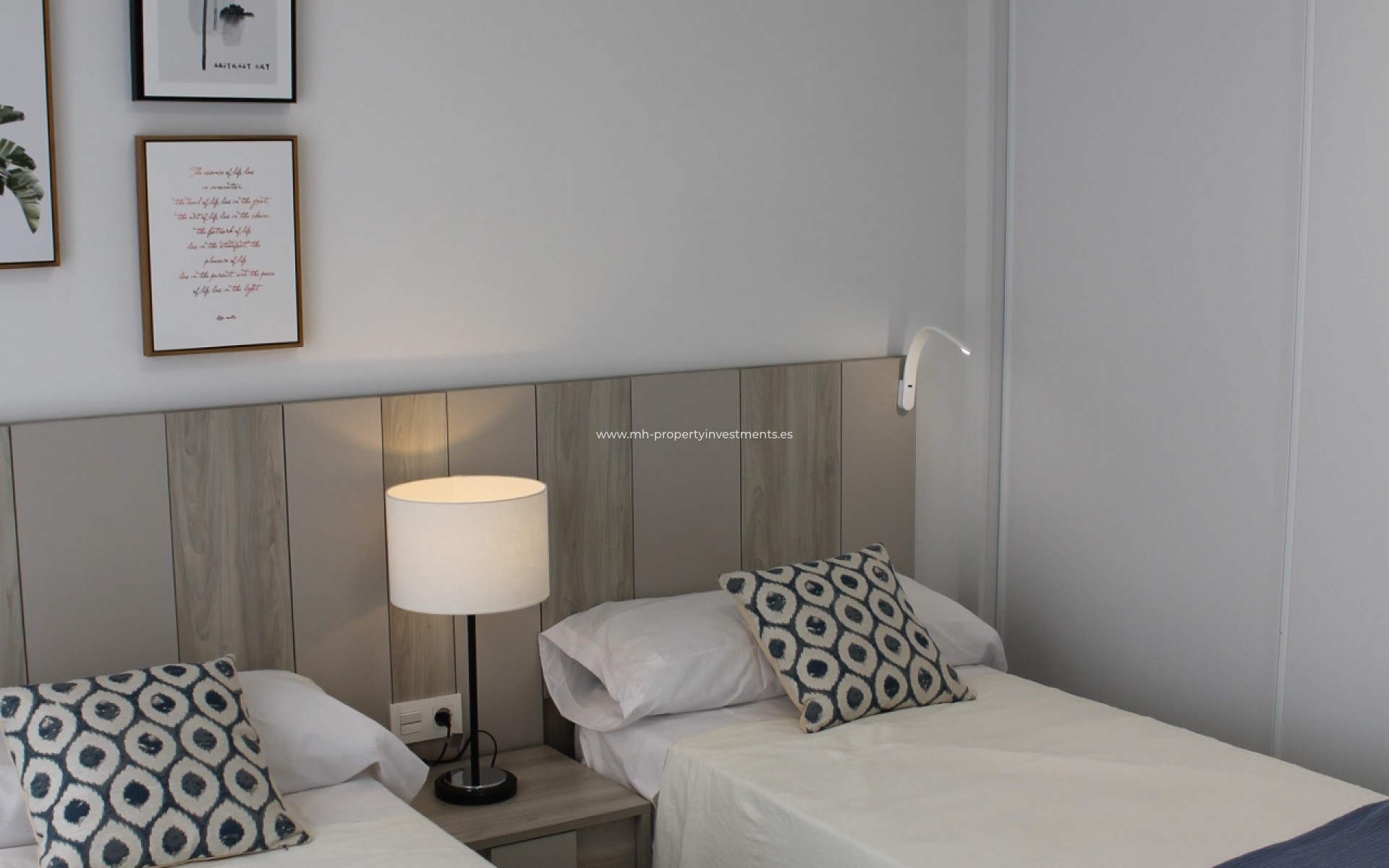 Neubau - detached - Roldan