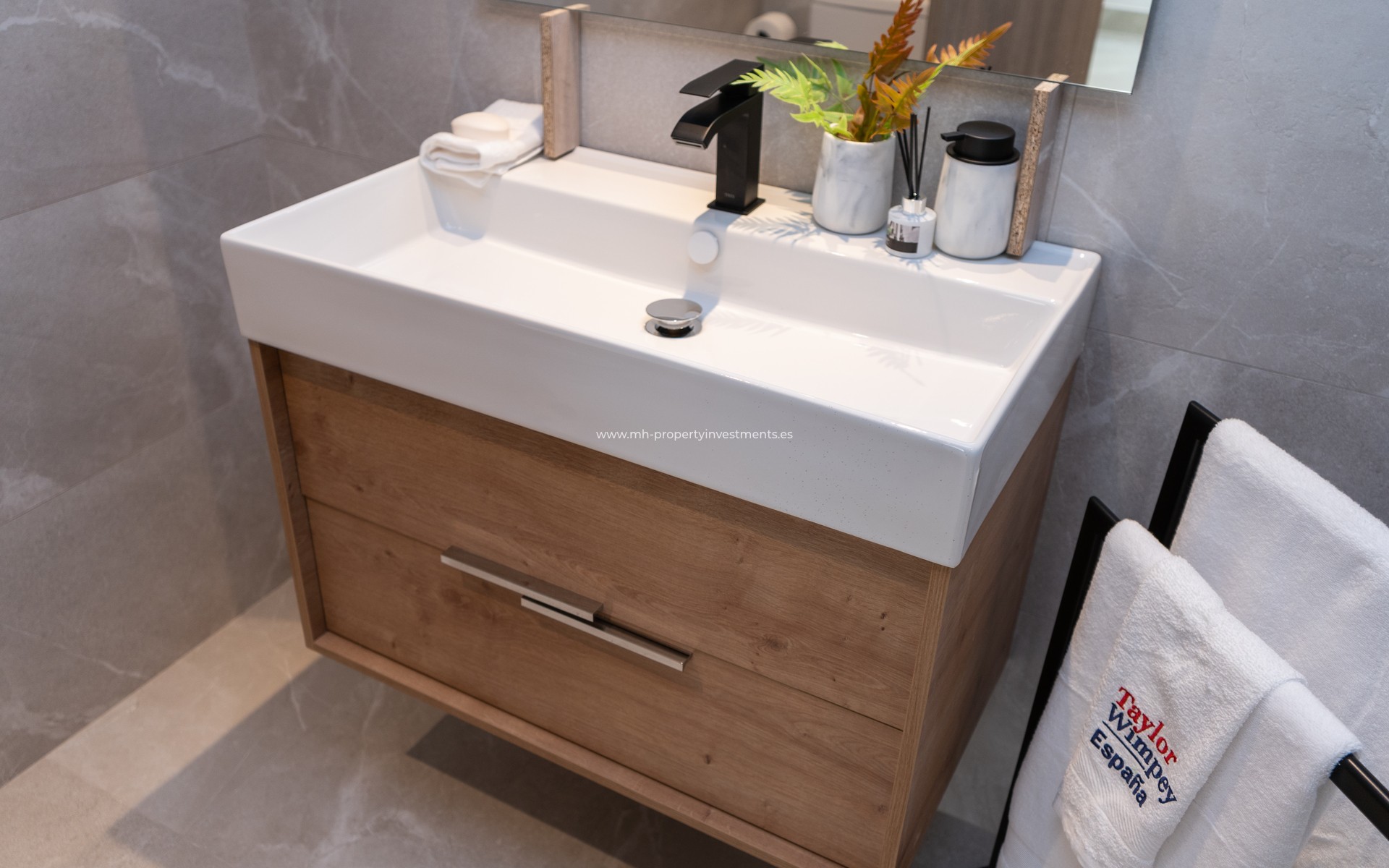 Neubau - ground-floor - Cerros del Lago