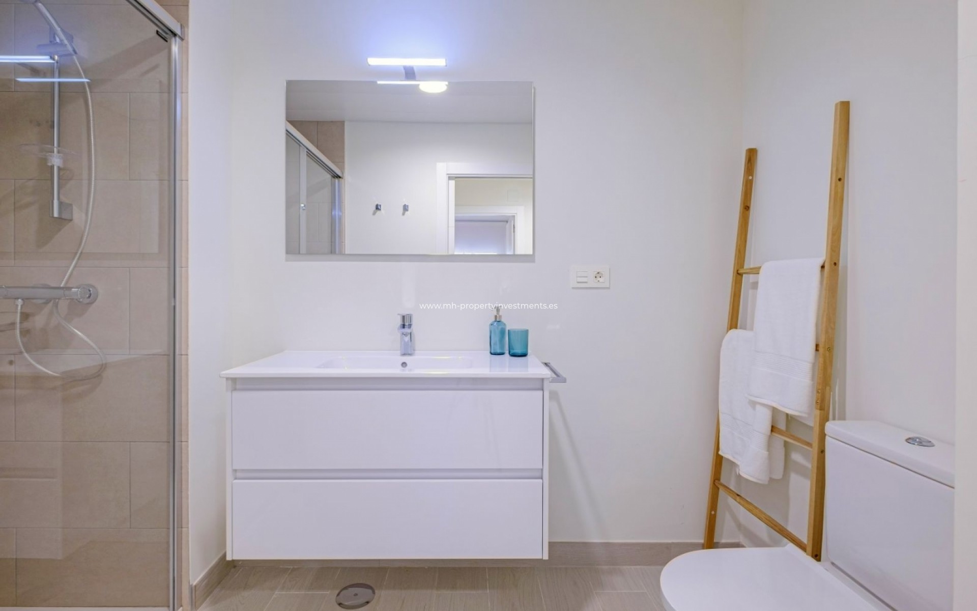 Neubau - Wohnung - Casares