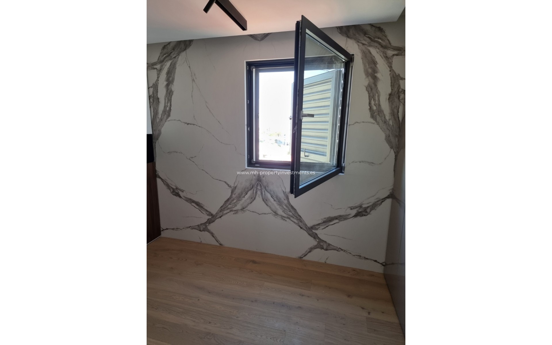 new finished - Apartment - Larnaca - Larnaca (City) - Finikoudes