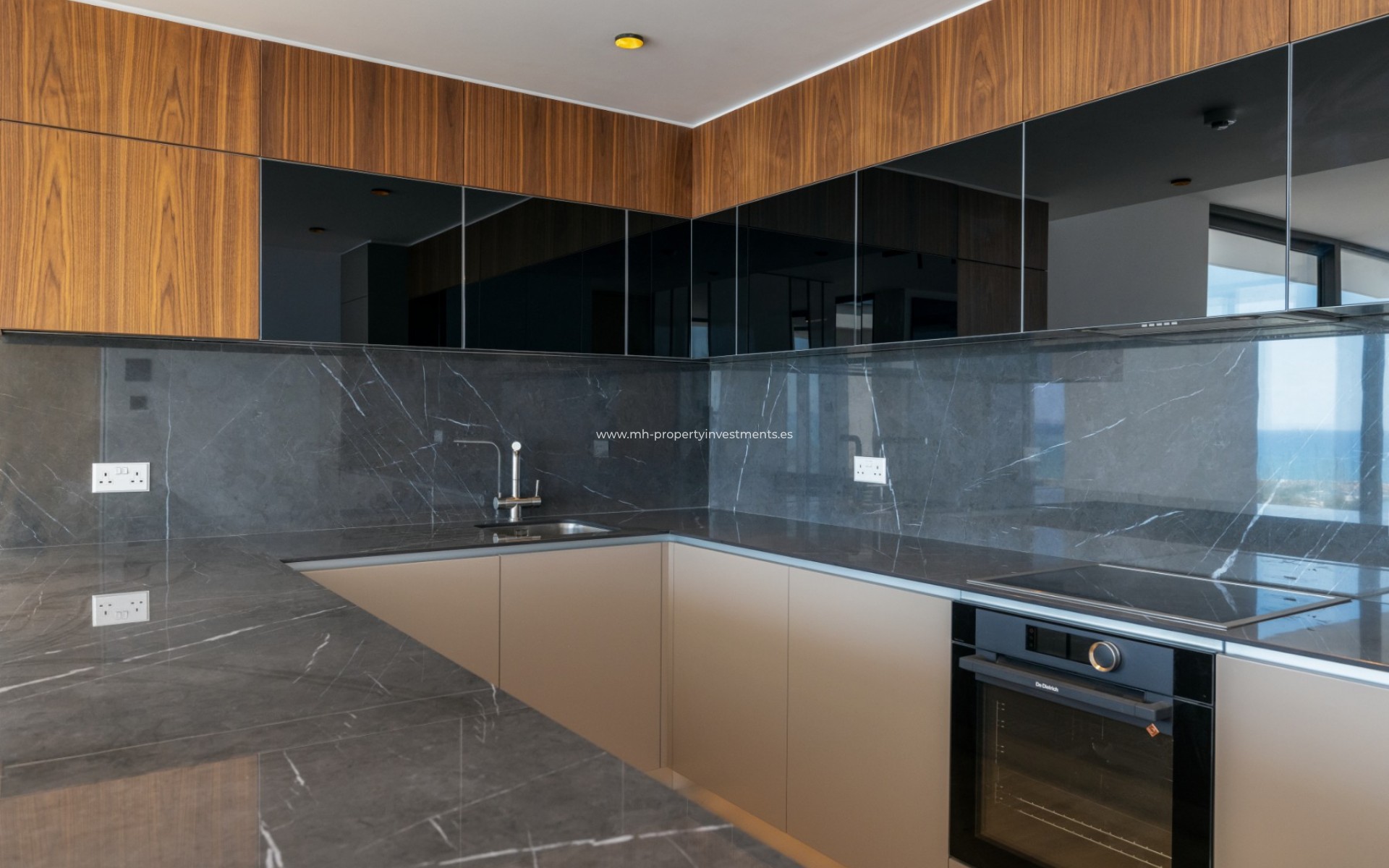 new finished - Apartment - Larnaca - Larnaca (City) - Finikoudes