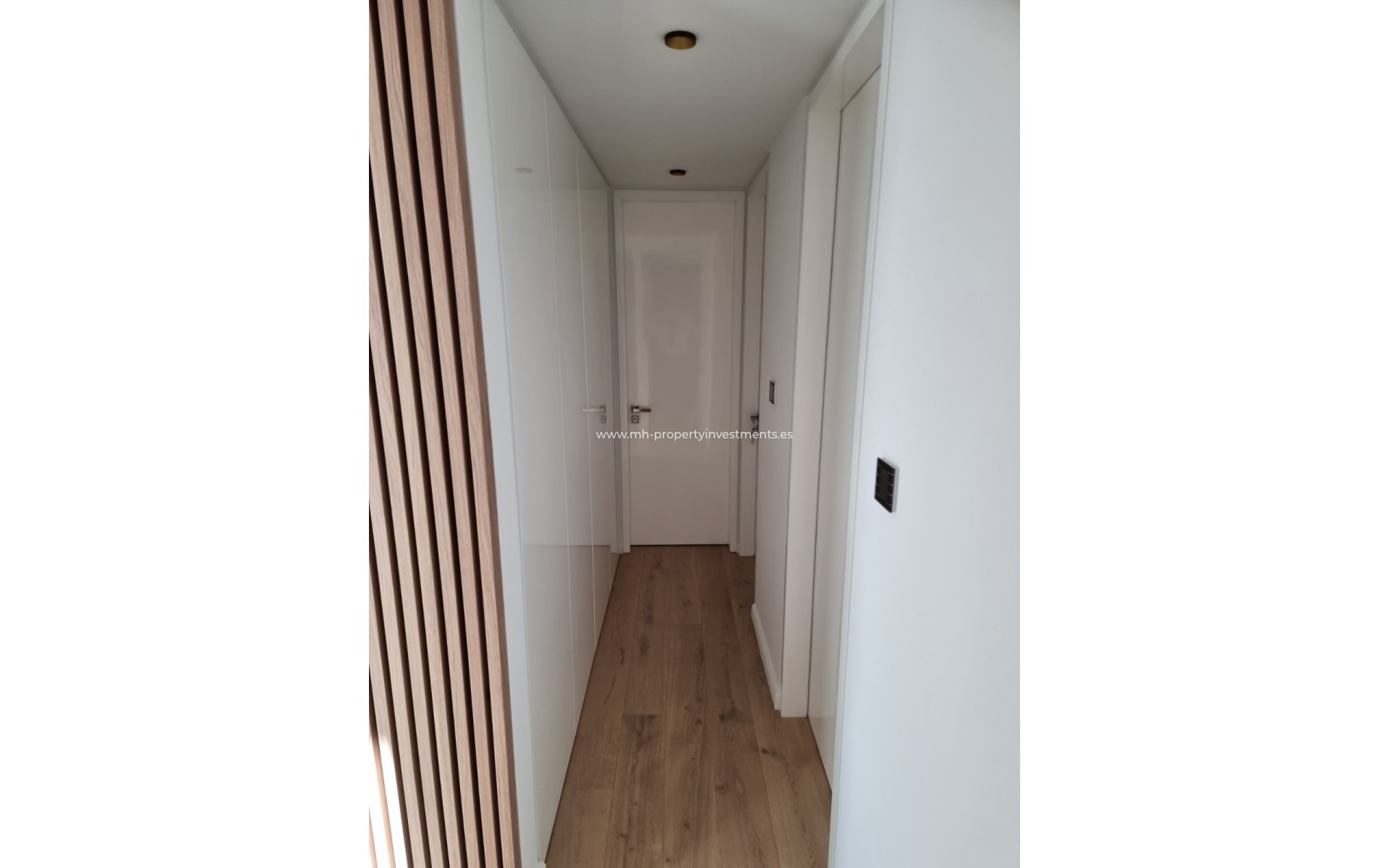 new finished - Apartment - Larnaca - Larnaca (City) - Finikoudes