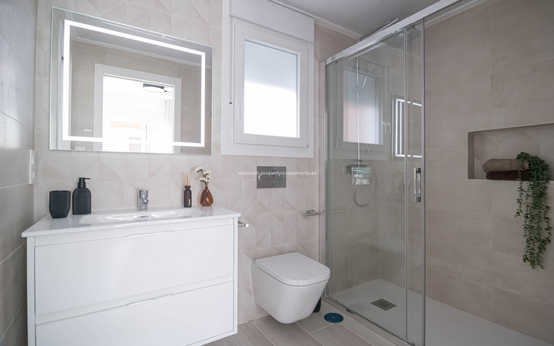 Nouvelle construction - terraced - Jerónimo y Avileses