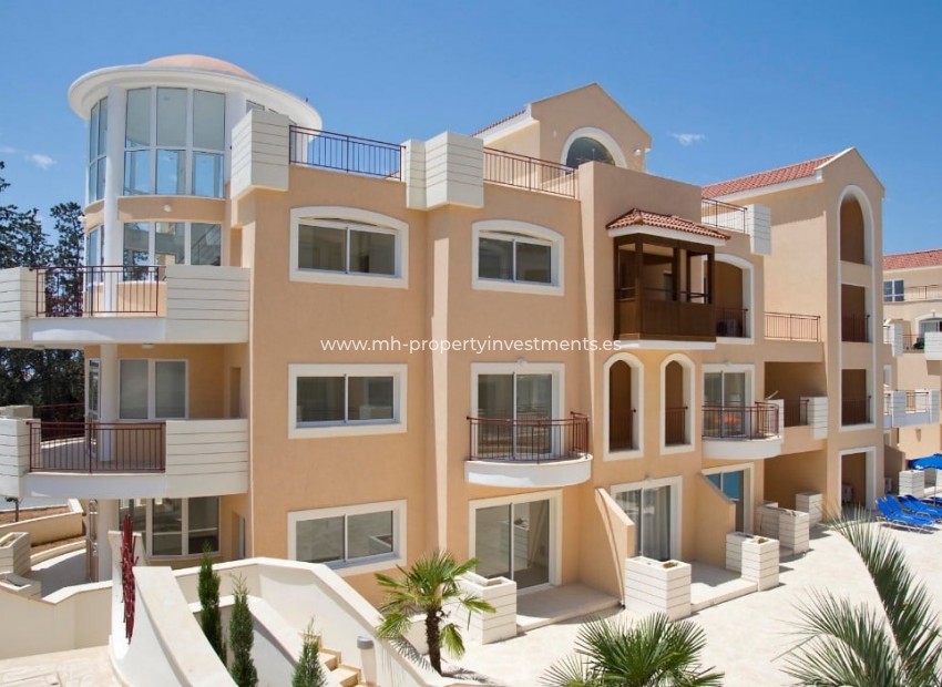Resale - Townhouse - Kato Pafos