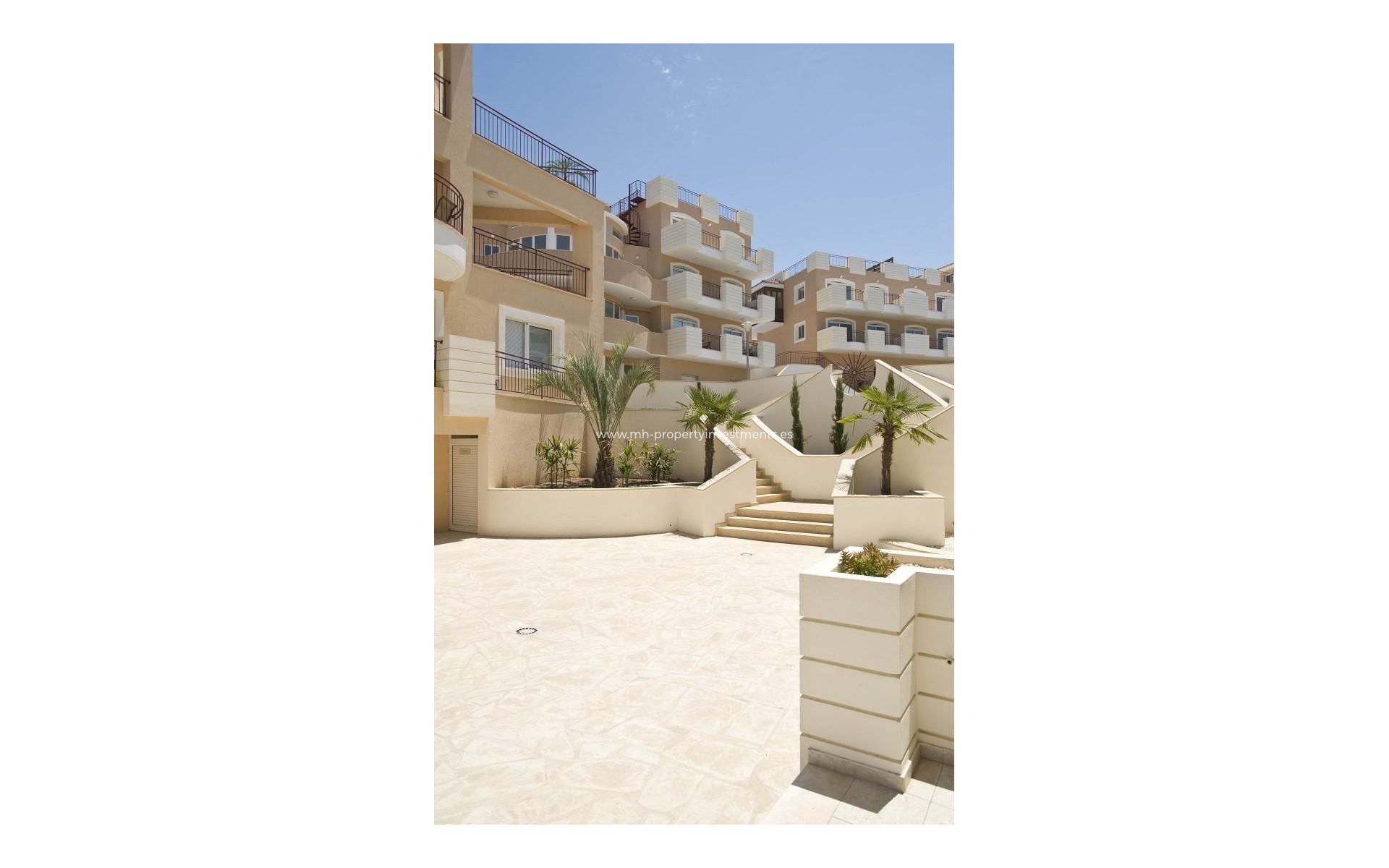 Resale - Townhouse - Kato Pafos