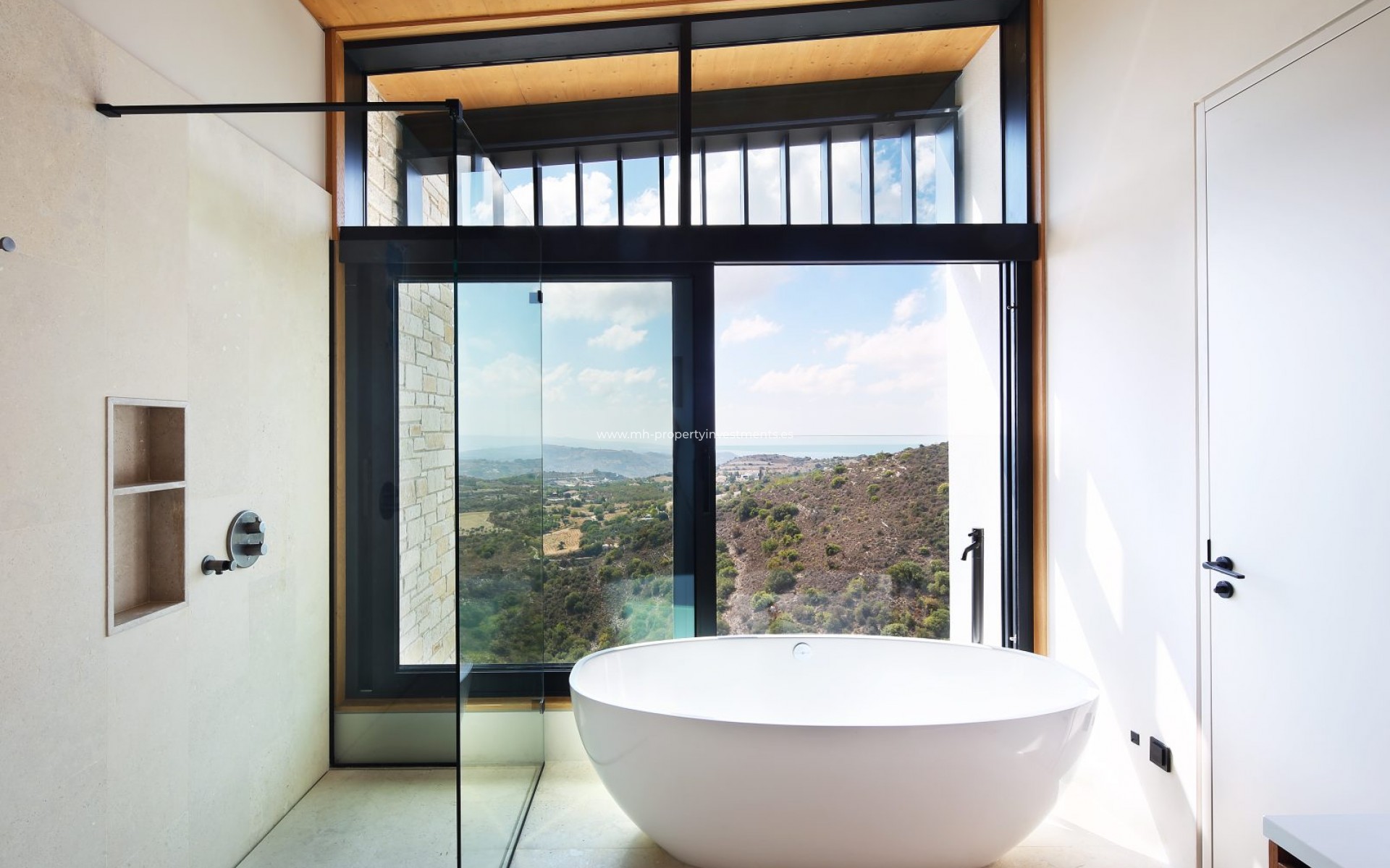 Resale - Villa - Tsada