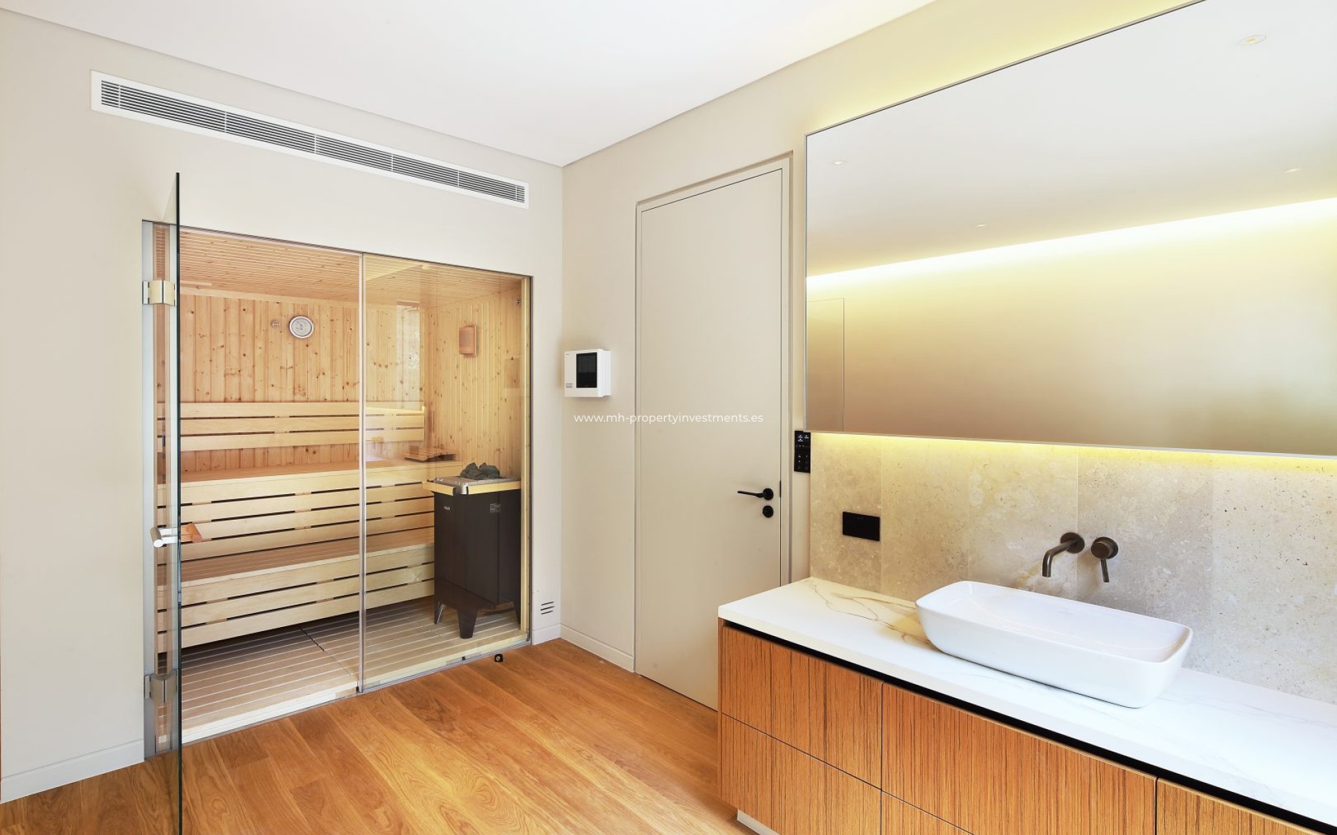 Resale - Villa - Tsada