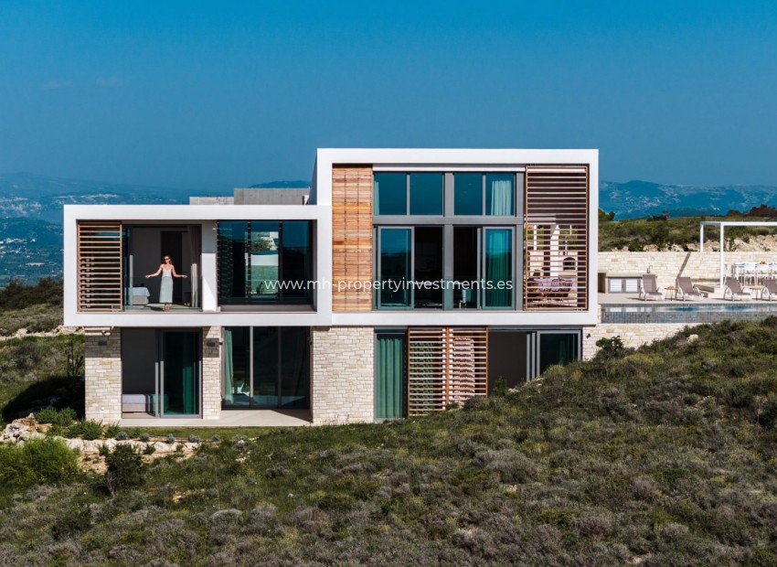 Revente - Villa - Tsada