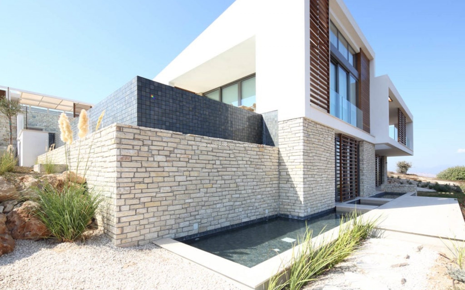 Revente - Villa - Tsada