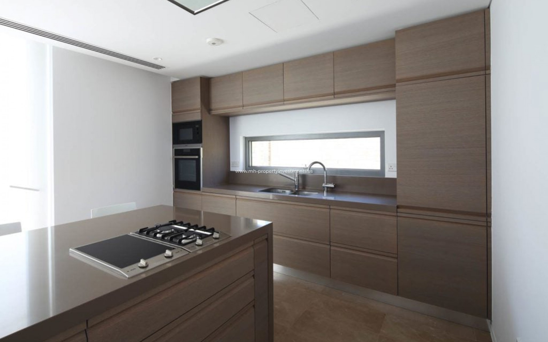 Revente - Villa - Tsada