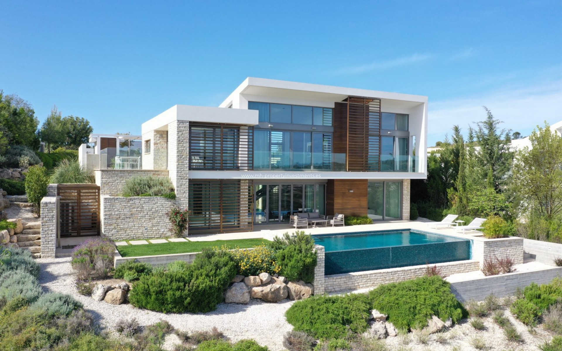 Revente - Villa - Tsada